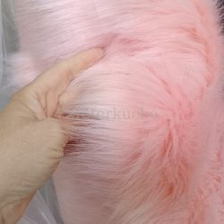   Púder színű hosszú szálú műszőrme (kb. 6cm) 20x150cm-es csík