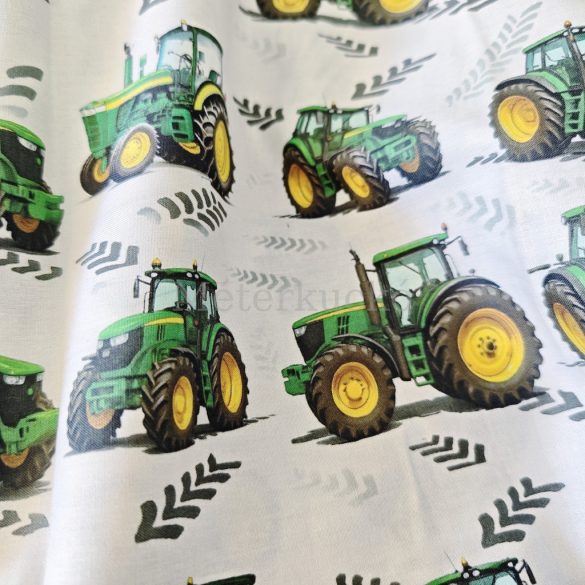 Szürke alapon traktor mintás digitális nyomtatású pamutvászon  1,8fm-es darab